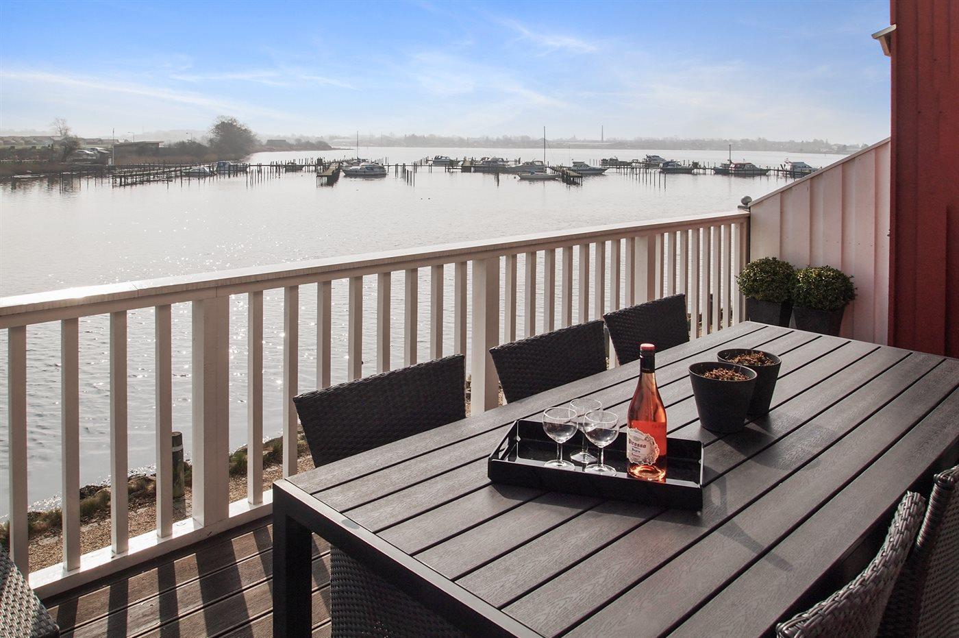 Emne nr. 121-64-3829