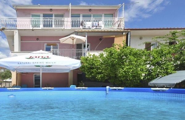 Ferielejlighed til 7 personer i Trogir.