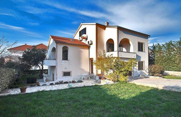 Ferielejlighed til 4 personer i Poljana D. Domjanica.