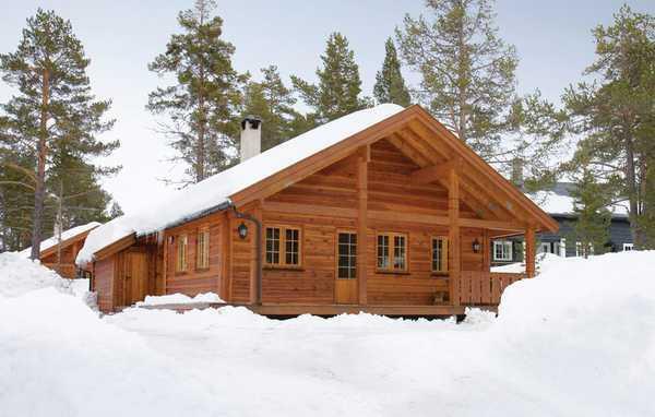 Feriehus til 10 personer lige ved Geilolia alpinanlæg.